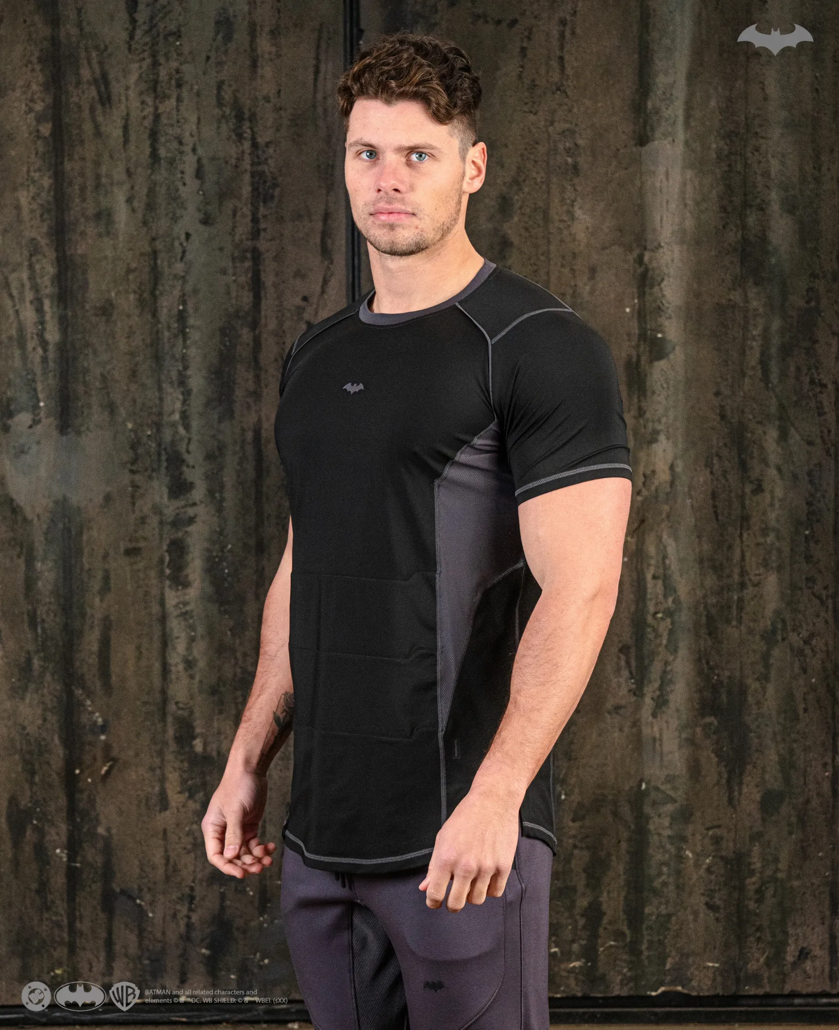 BATMAN Performance Short Sleeve - Arkham Black