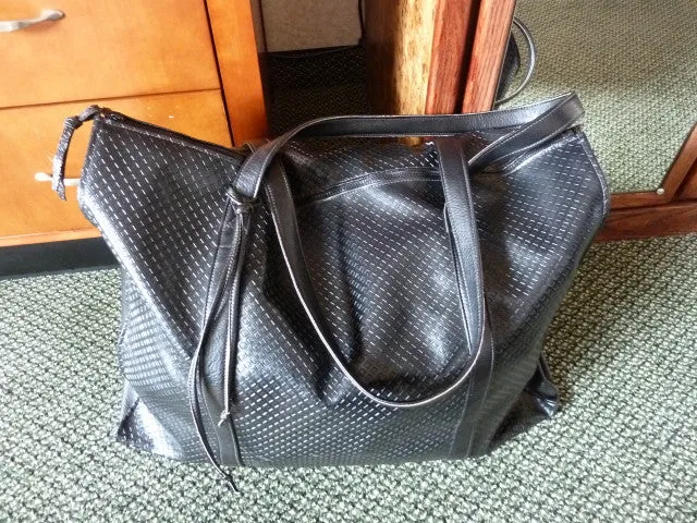 "No-Animal" Leather Huge Travel Bag